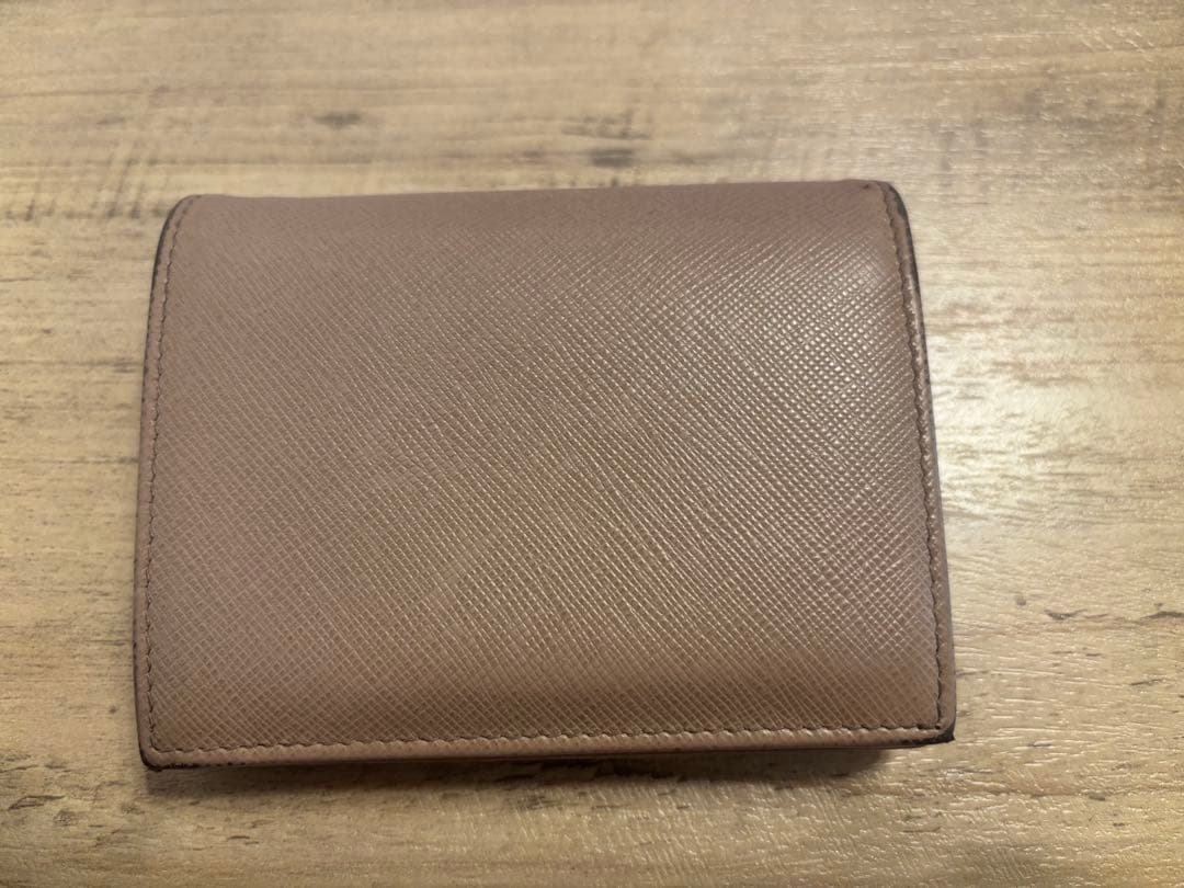 PRADA サフィアーノレザー 二つ折り財布