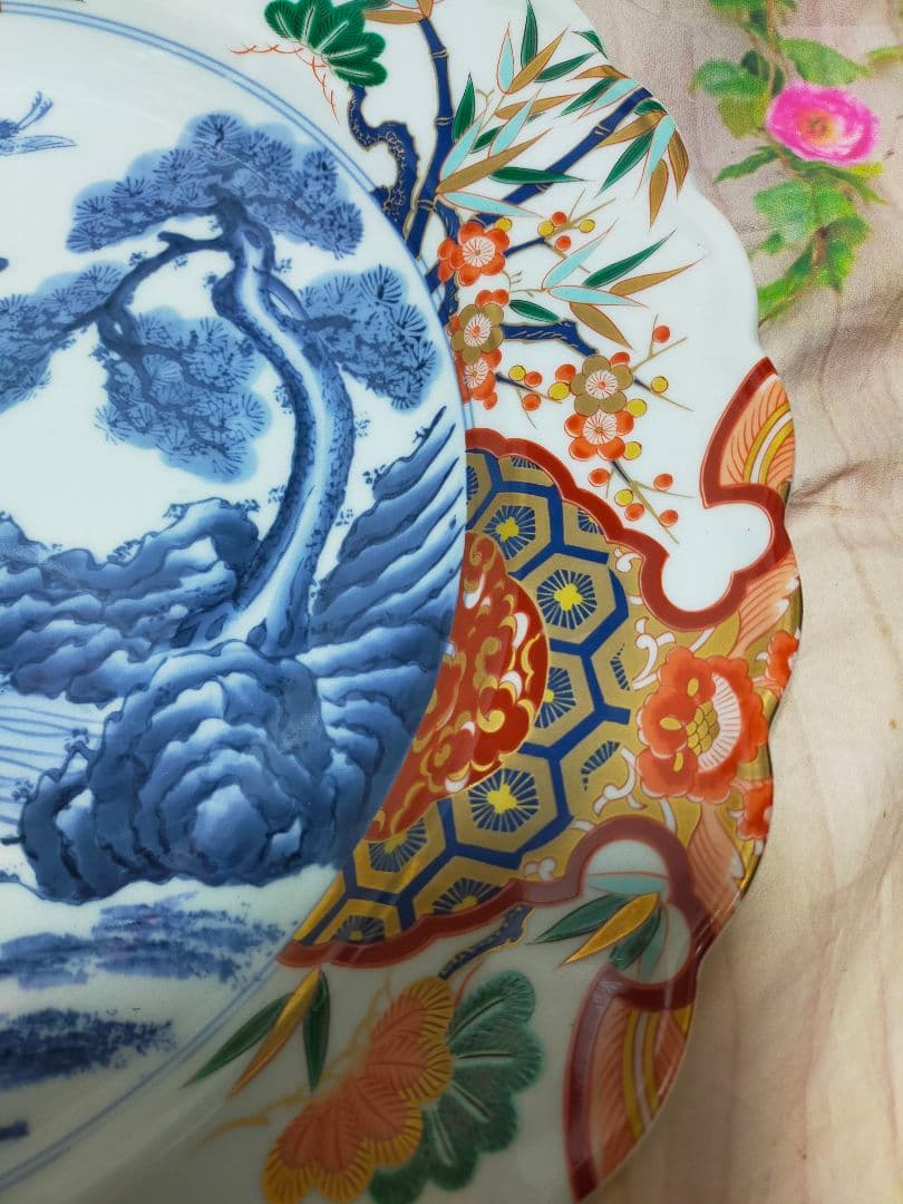 有田焼　色絵花輪大皿　宝船　鶴　亀