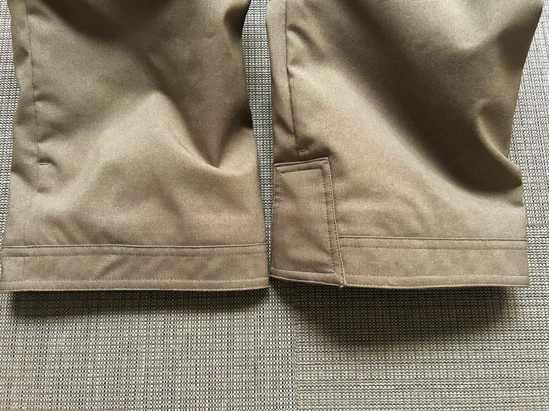 DESCENTE 子ども用スキーウェア