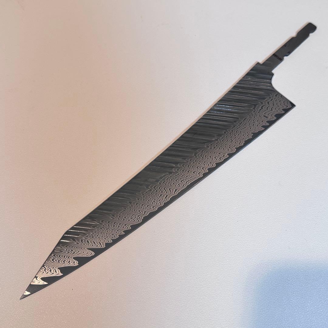 鶴　見一　切付牛刀 240mm ダマスカス　オリーブウッド八角柄