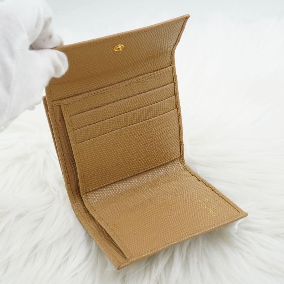 ほぼ未使用品　箱付き　Salvatore Ferragamo 折り財布　ヴァラ