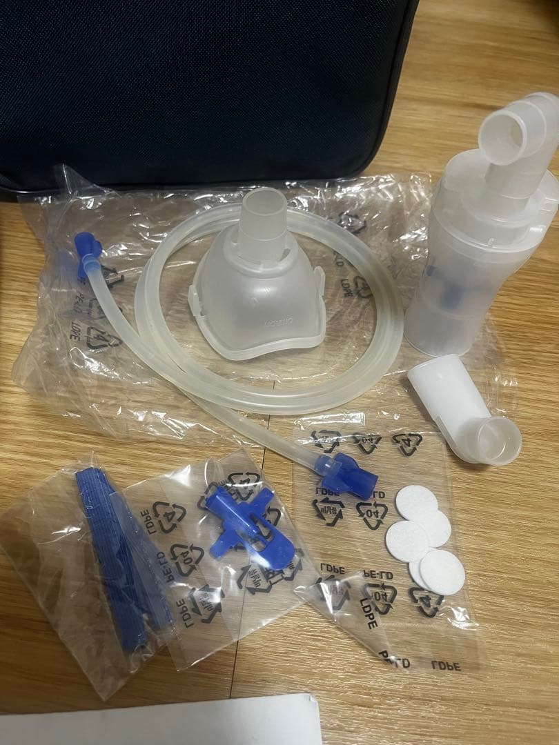 美品OMRON コンプレッサー式吸入器 NE-C28　オムロン　ネブライザー