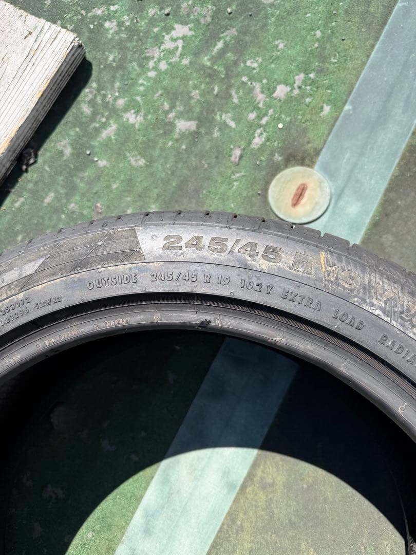 サマータイヤ　245/45R19 2本　コンチネンタル