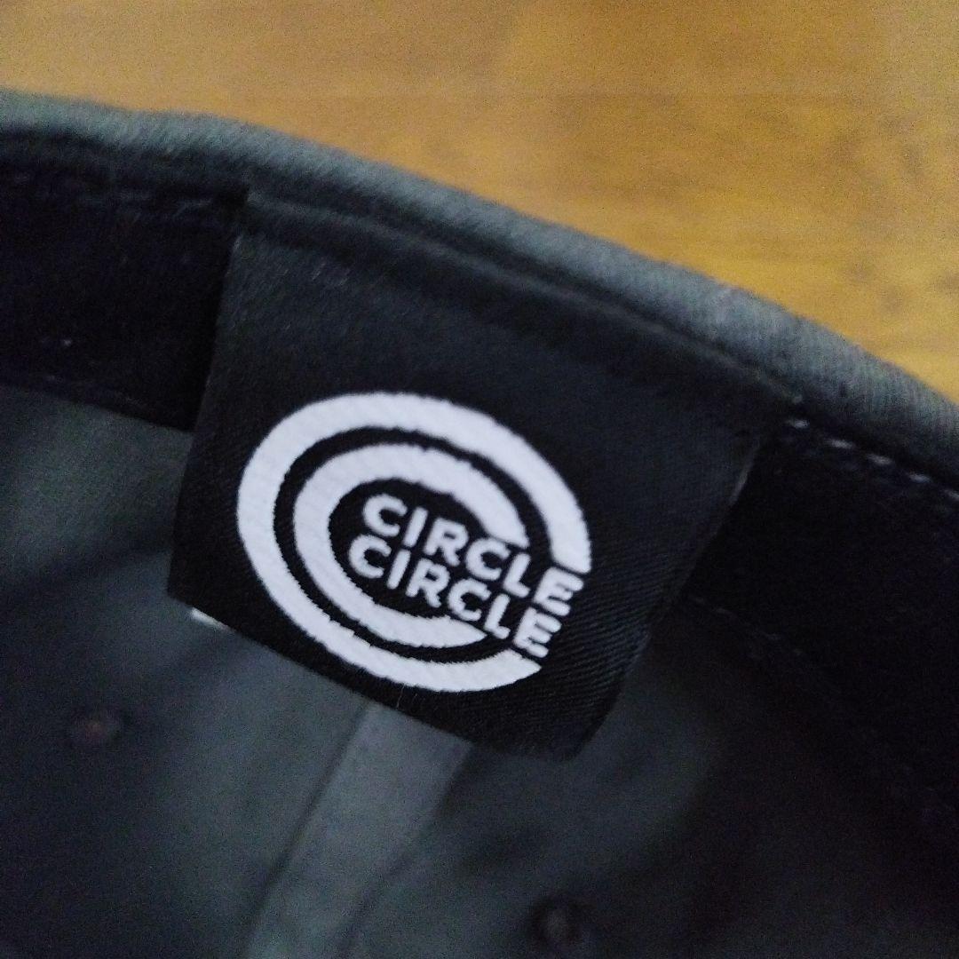 CIRCLE CIRCLE グレー キャップ美品