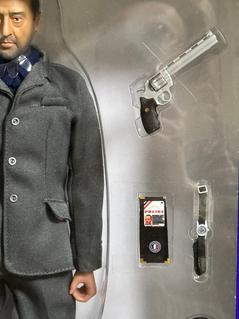 ドラゴン社 inspecteur de police ヒューバート警部