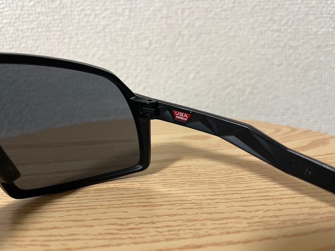 Oakley sutro s スポーツサングラス ブラック