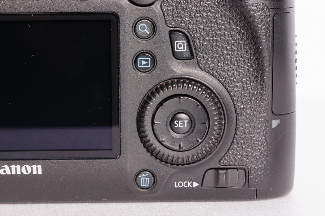 Canon EOS 6D ボディ実用品