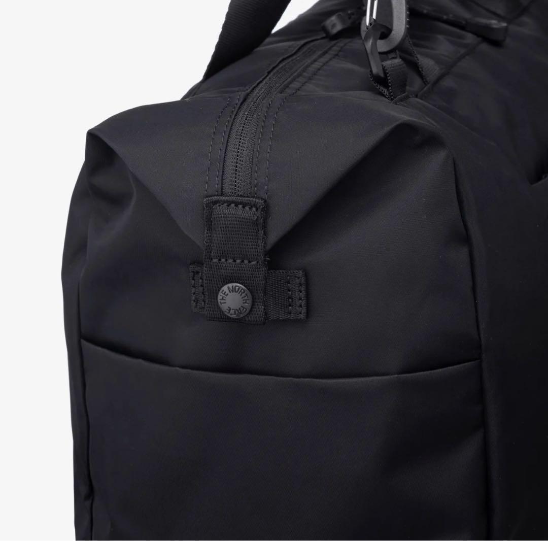 ノースフェイス　ライトダッフルバッグ　ボストンバッグ　新品