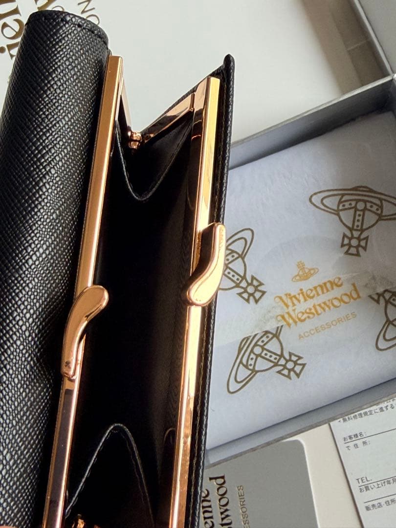 Vivienne Westwood ブラック 三つ折り財布 金マーク　n is