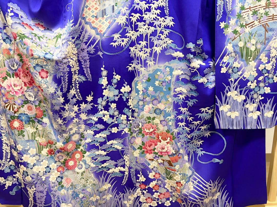 A5 ◆着物くつろぎ 花々模様 青紫色系 正絹 袷 振袖 着物 K10