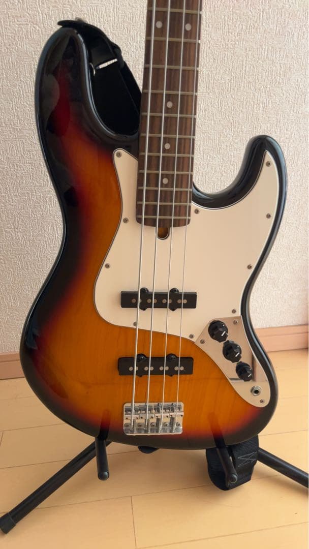 Bacchus universe Series エレキベース サンバースト
