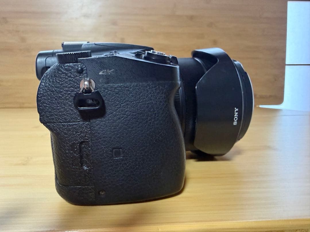 デジタルカメラ SONY RX10M3