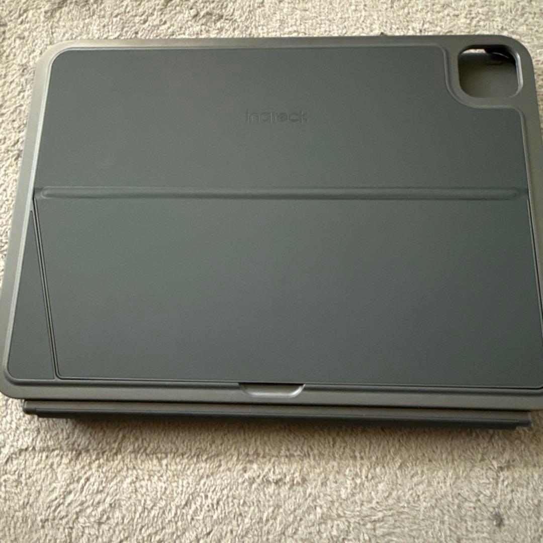 iPad a16 第11世代モデル対応キーボードケース