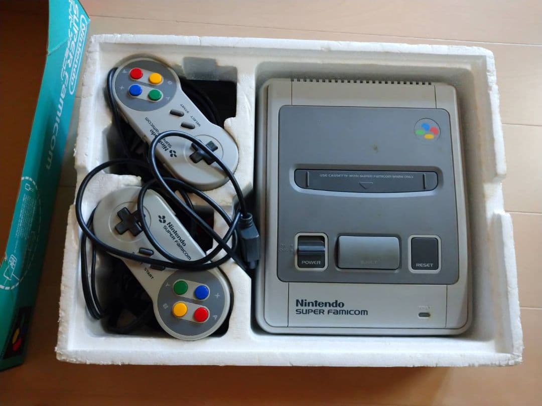 【  任天堂 スーパーファミコン本体 ソフト2点  動作確認済 まとめ売り