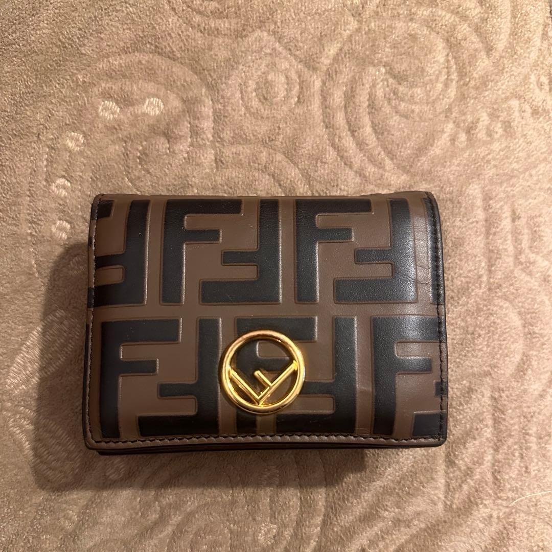 Fendi FFロゴ 二つ折り財布 ブラウン/ブラック
