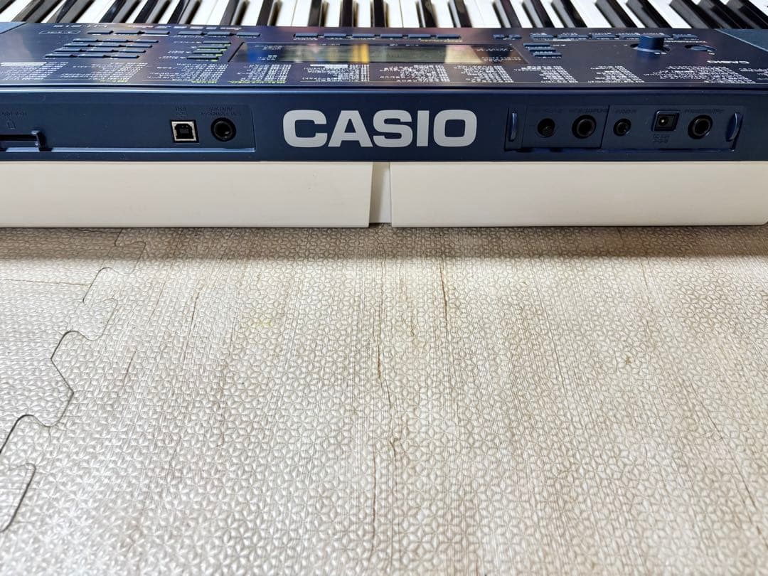 本日特別価格【CASIO】電子キーボード　61鍵盤　光ナビゲーション対応