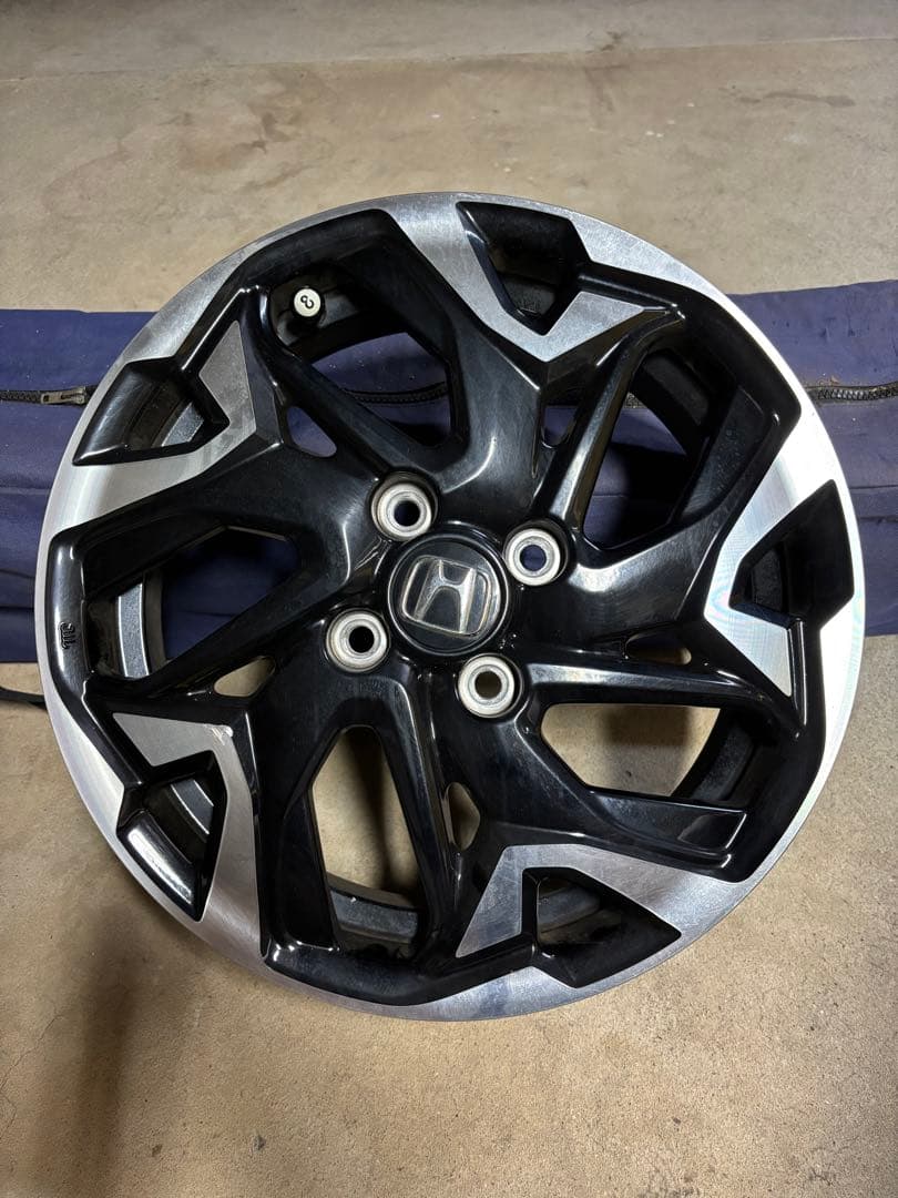 ホンダ　N-WGNカスタム純正ホイール　15インチ４本