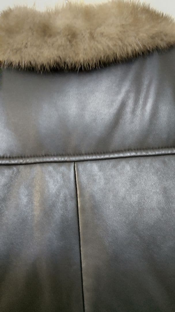 ゆ*か様 新品未使用レザーダウンコート　黒　ミンク襟
