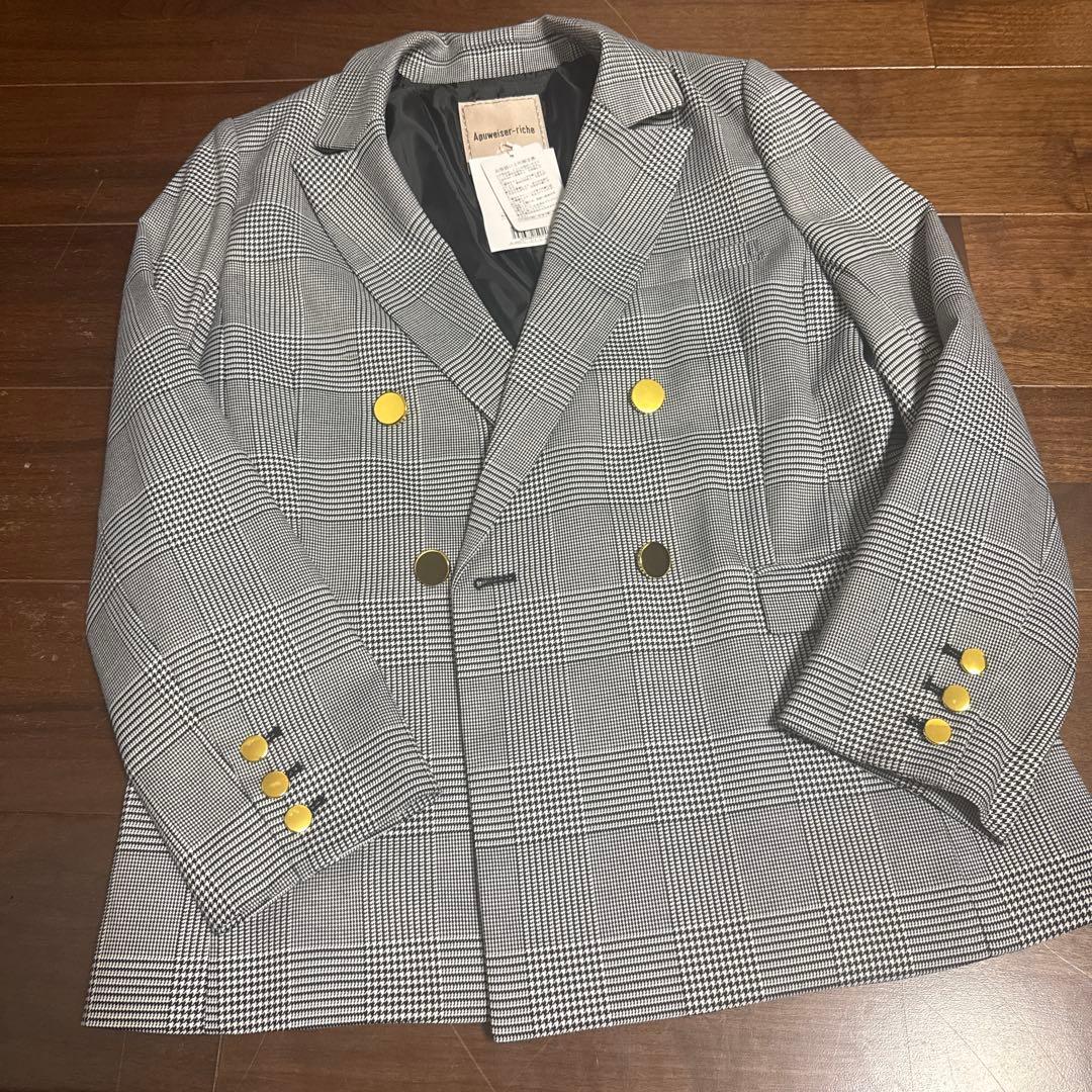 diagramのスカート、アプワイザーリッシェのジャケット