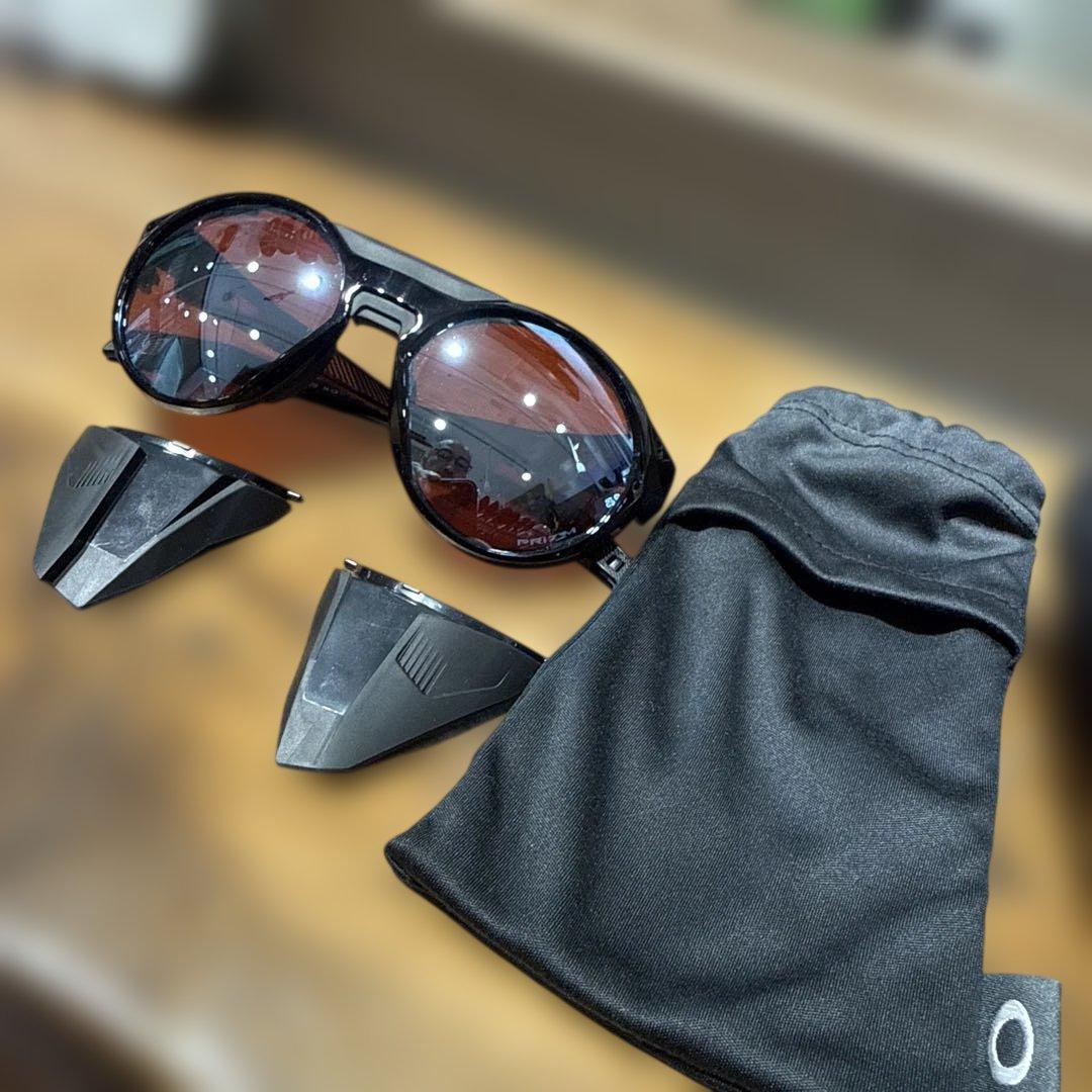 超美品　Oakley クリフデン　ブラック/オレンジ