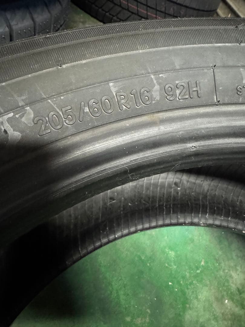 新車外しTOYO PROXES J68 205/60R16 4本34000円