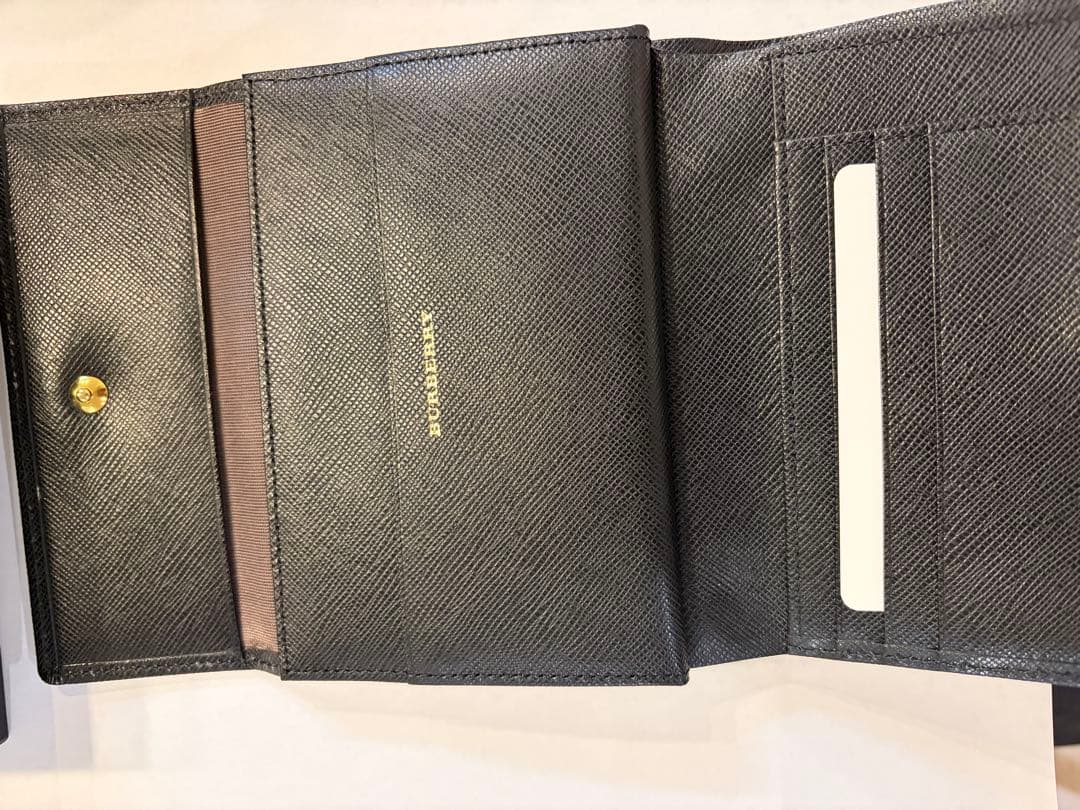 Burberry 二つ折り財　未使用　美品