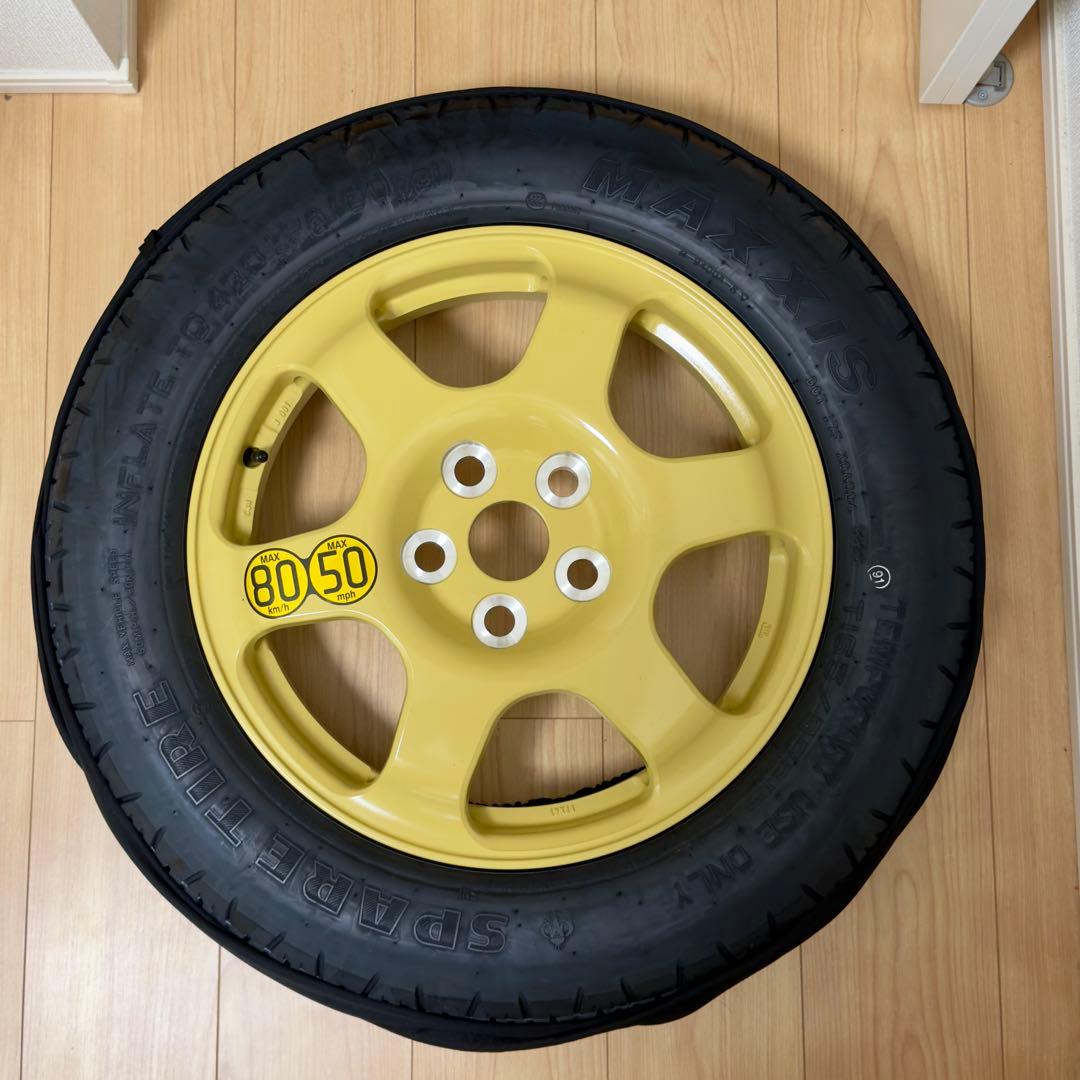 スペアタイヤ T165/80D17タイヤカバー付き