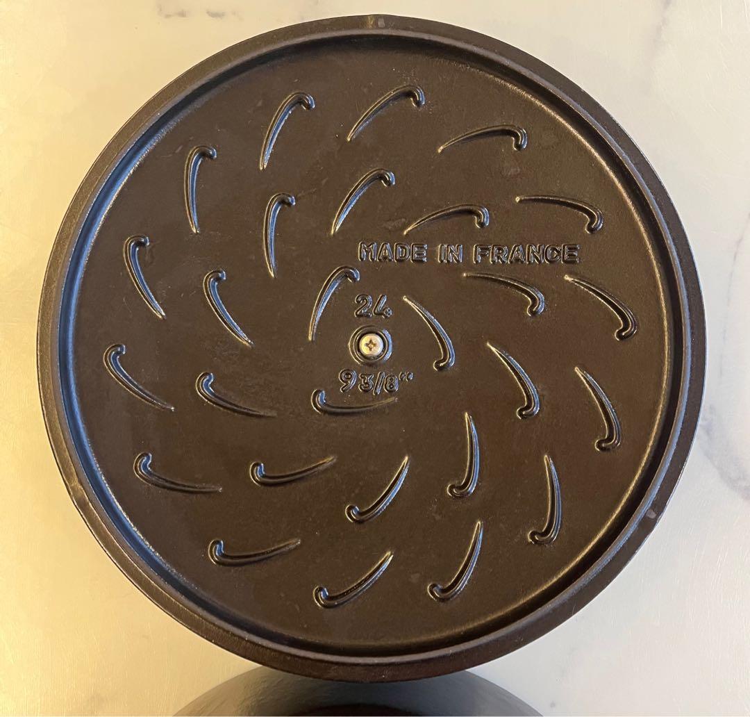 Staub（ストウブ）　ブレイザーソテーパン（24cm）　ブラック　黒