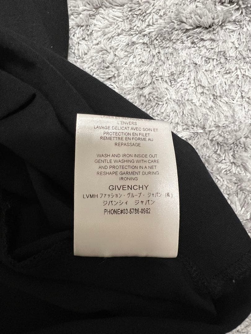 GIVENCHY ブラック Tシャツ Lサイズ