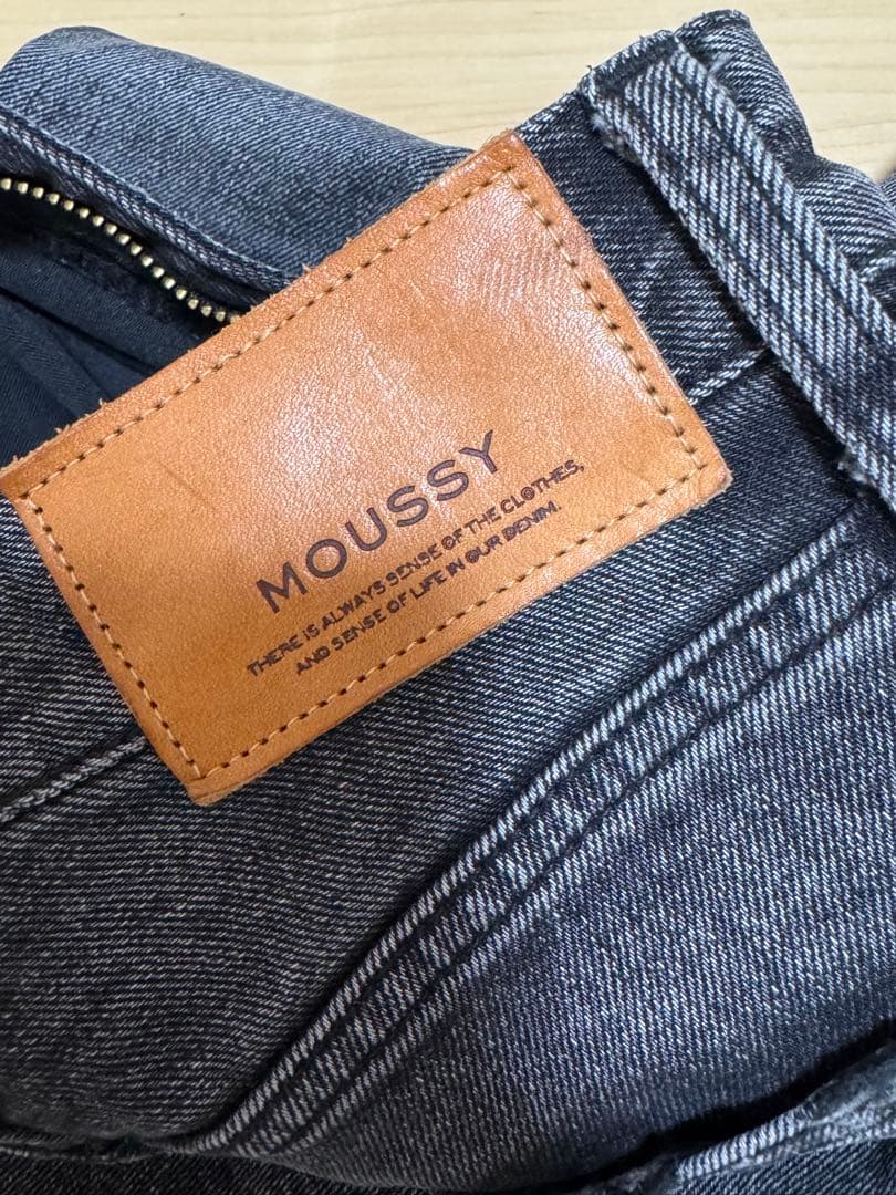 MOUSSY フレアデニム