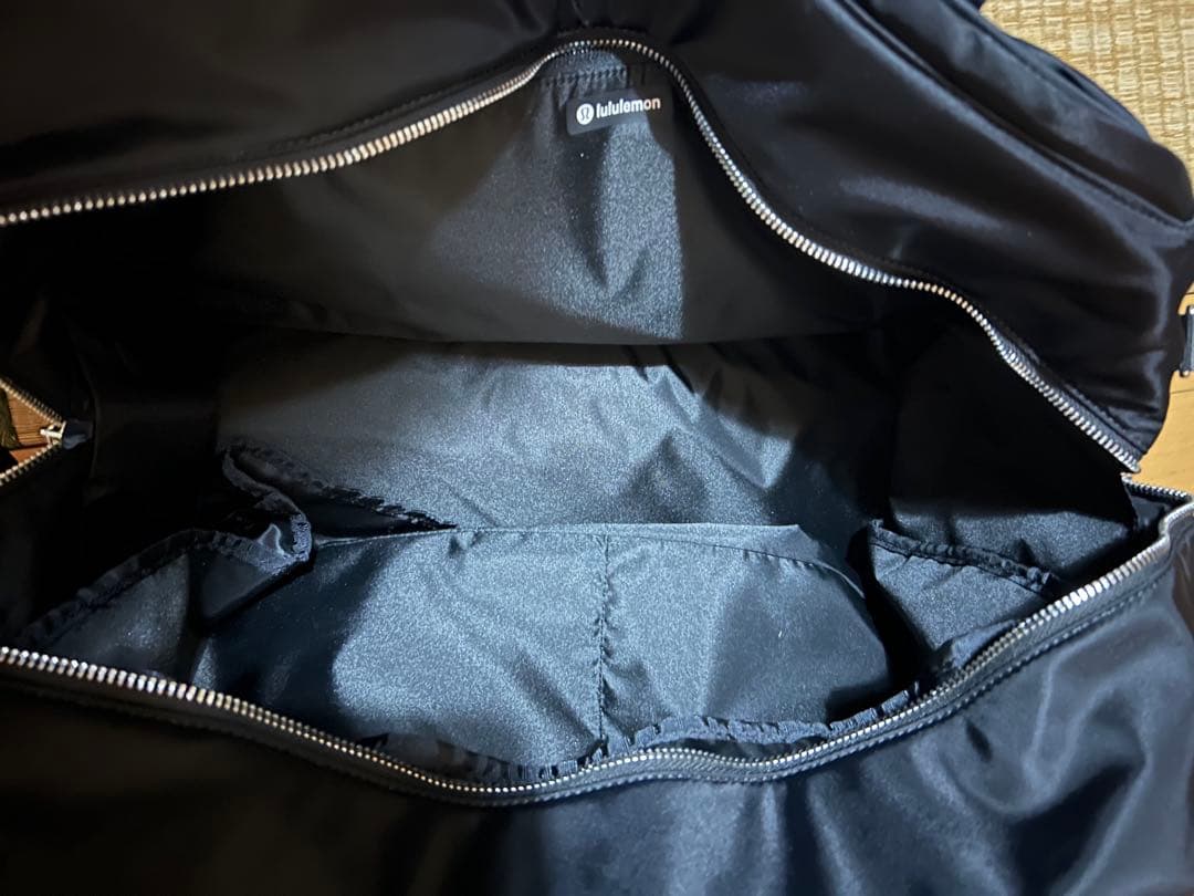 Lululemon City Essentials ダッフルバッグ 28L