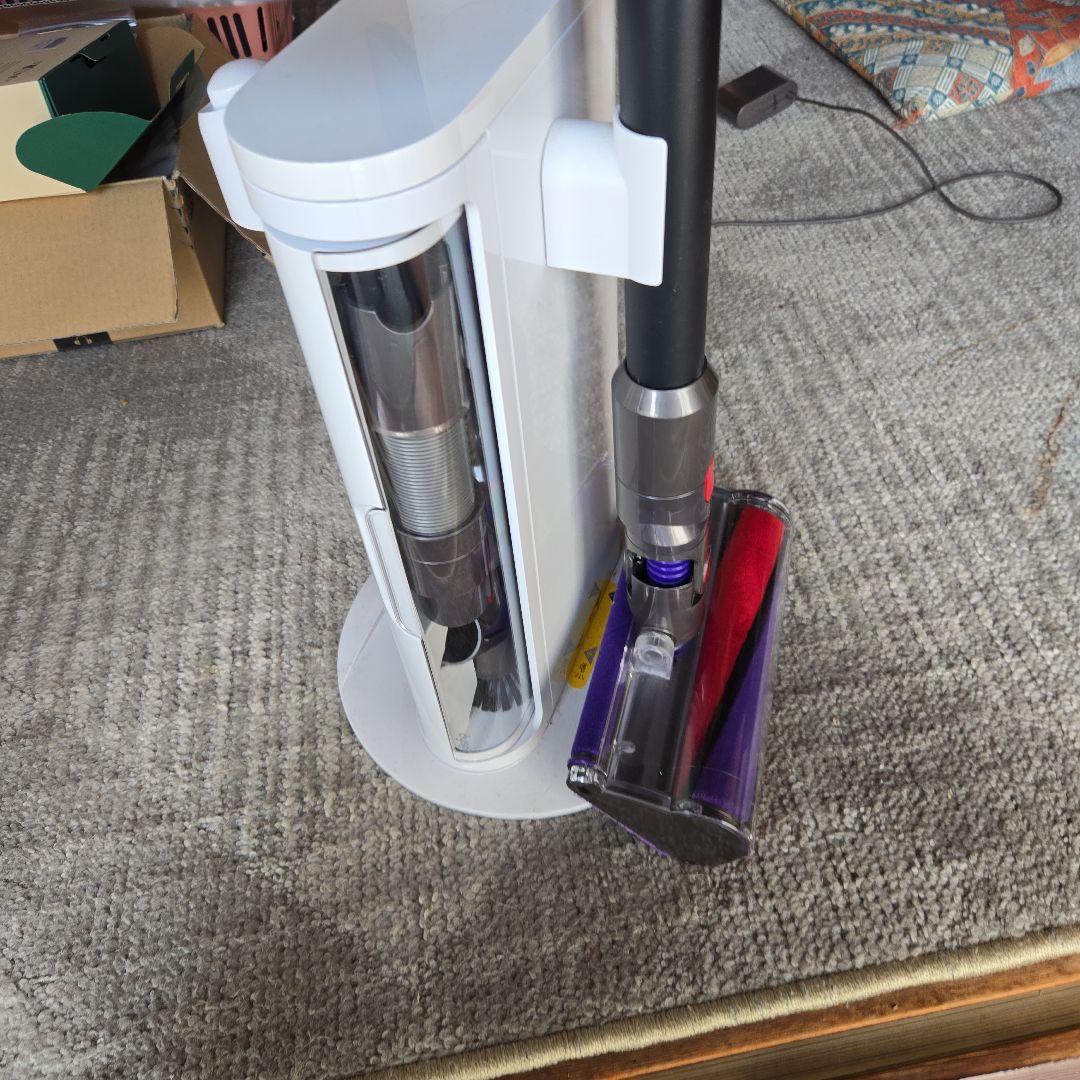 DysonSV12 コードレスクリーナー リリリ様ご依頼品 他購入禁止
