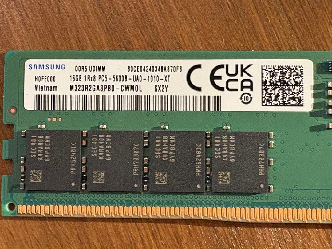 極美品Samsung DDR5-5600 (PC5-44800) 16GBx1枚
