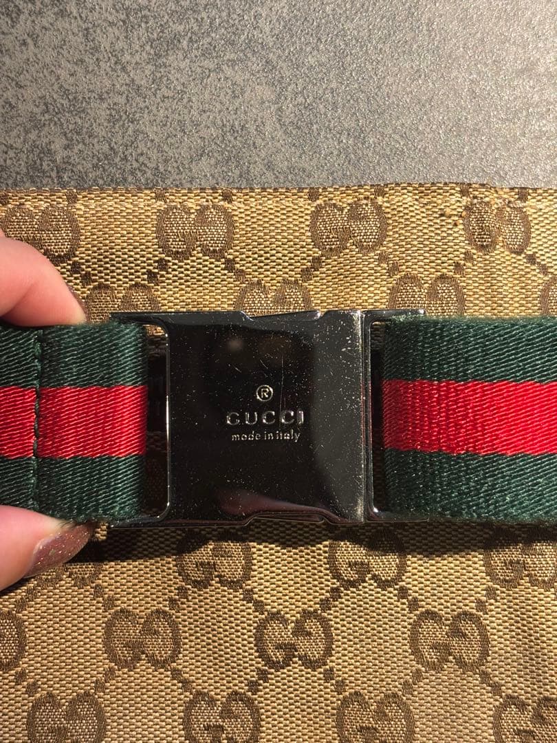 GUCCI ウエストポーチボディバッグGGキャンバス シェリーラインブラウン