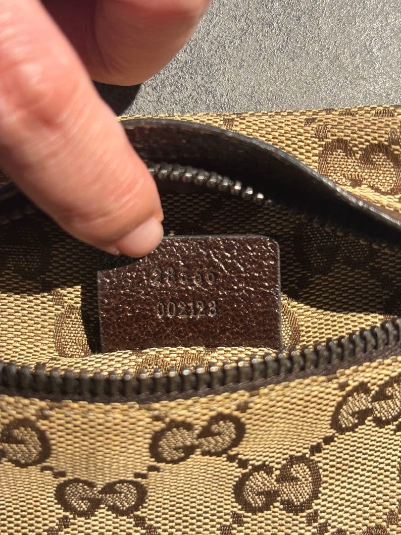 GUCCI ウエストポーチボディバッグGGキャンバス シェリーラインブラウン