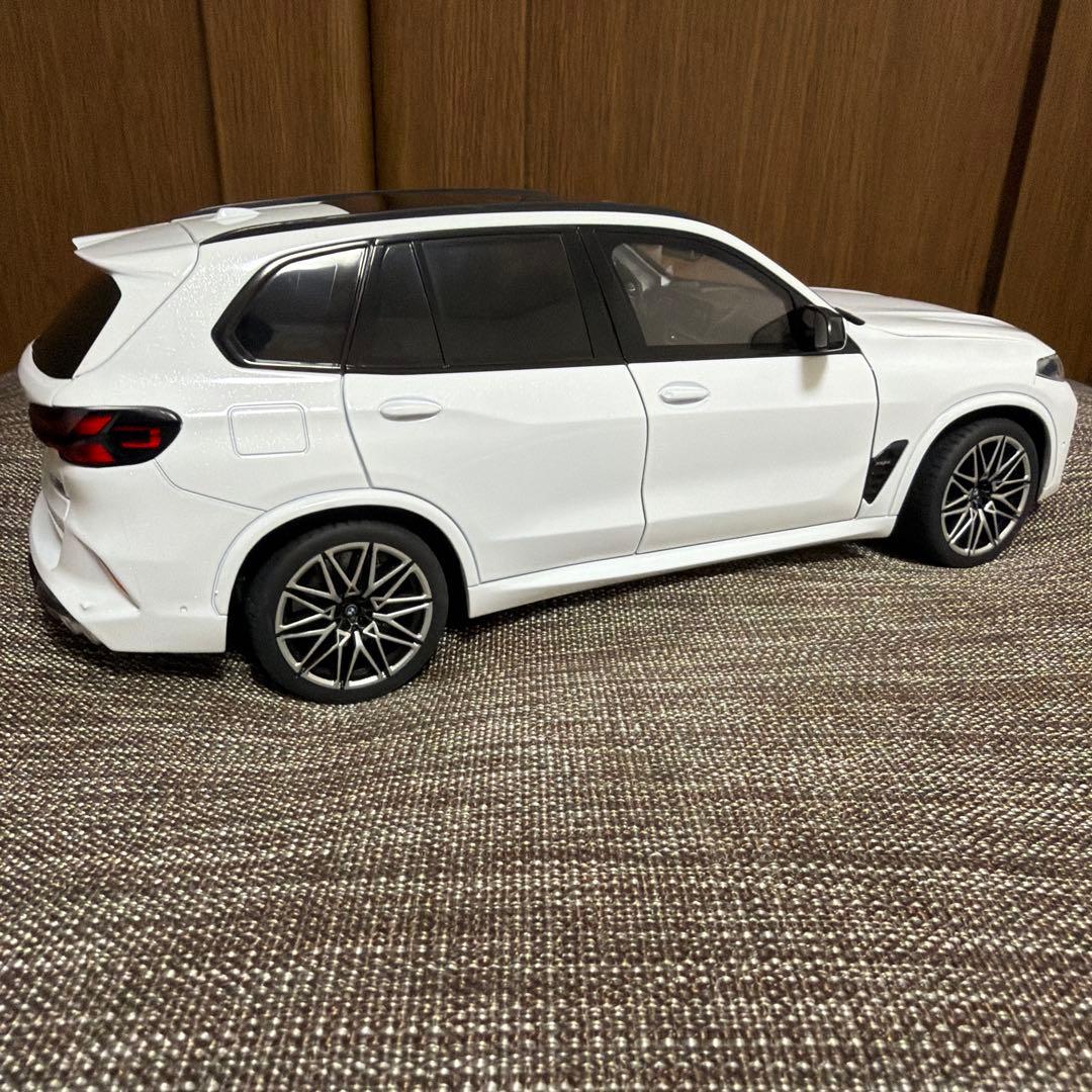 1/18  X5M LCI ダイキャストモデル