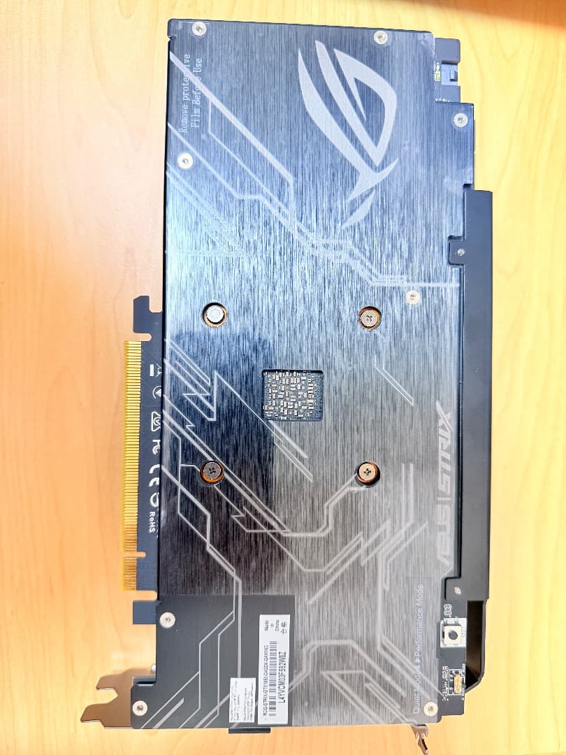 ROG-STRIX-GTX1650-04GD6-GAMING 本体