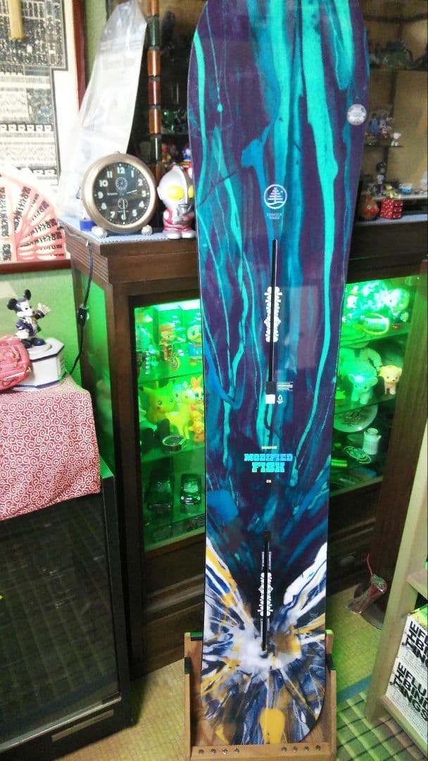 スノーボードディスプレイスタンドラック1本用カラーウィールナットハンドメイド