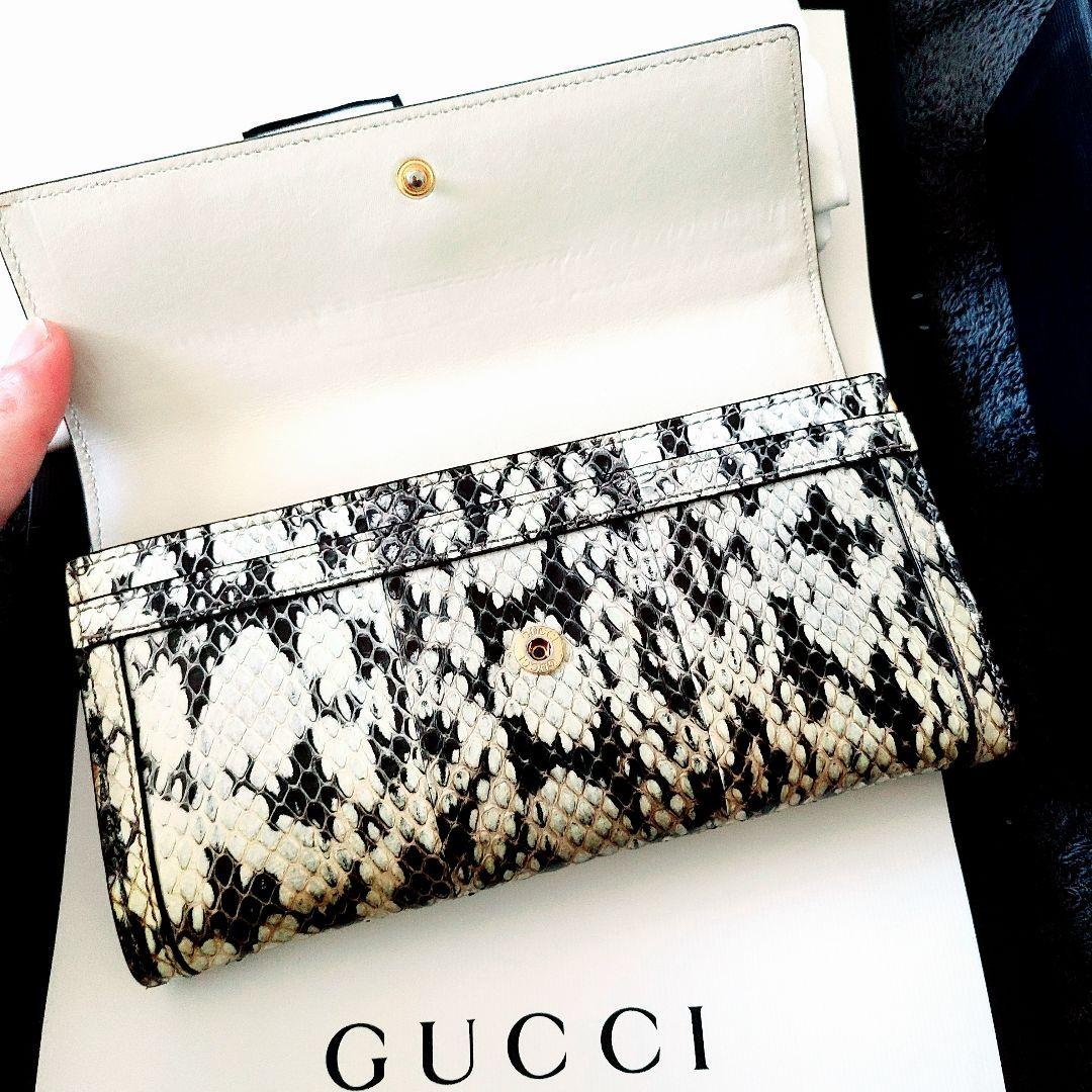 世*菓様 美品 GUCCI ヘビ柄 二つ折り財布　パイソン GUCCIパイソン長