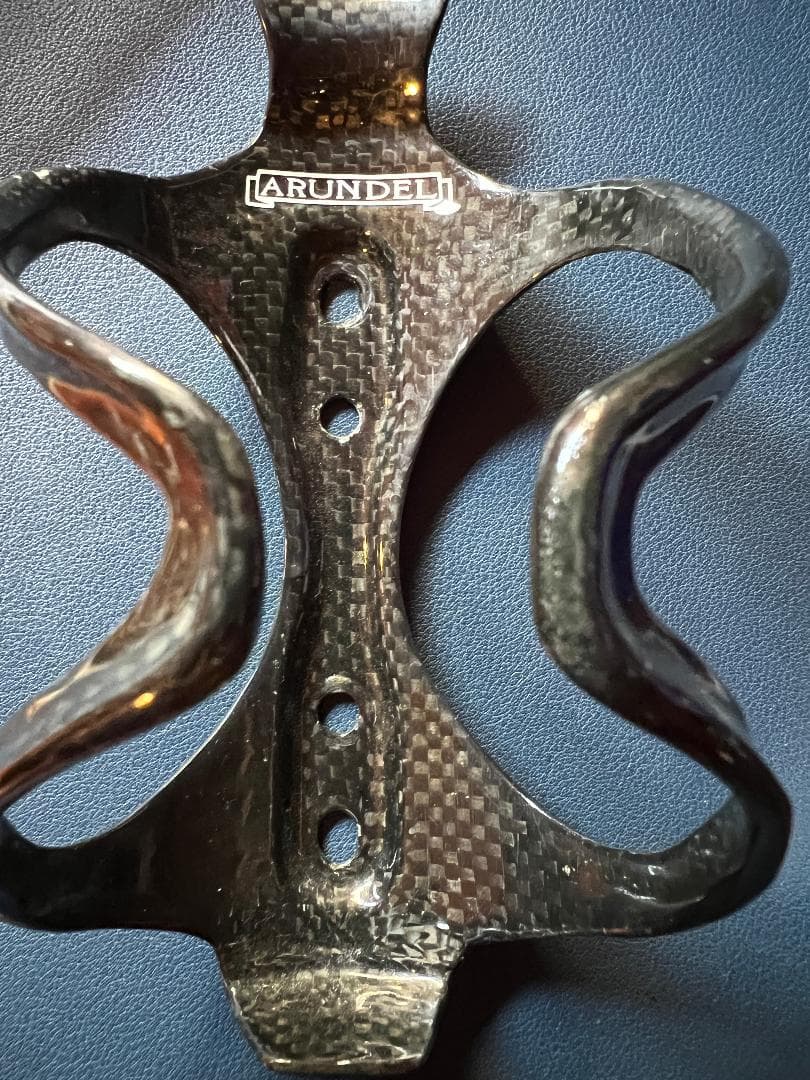 ARUNDELカーボンボトルケージ 2個セット