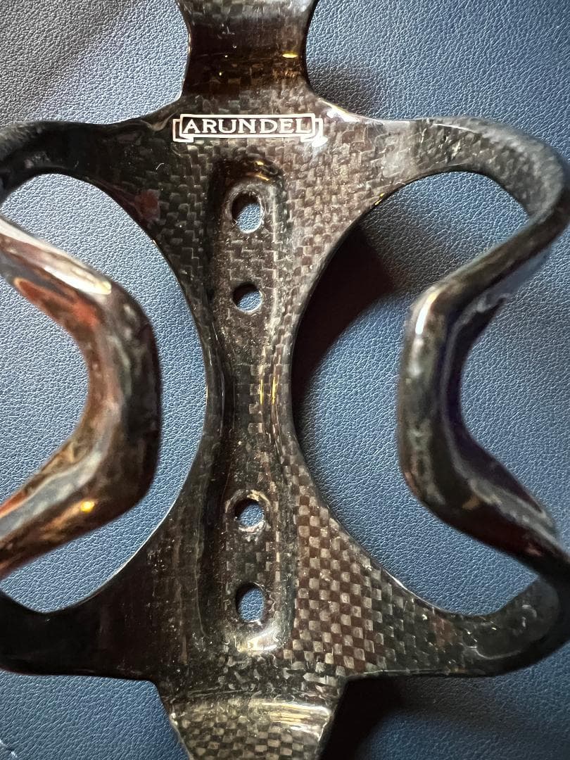 ARUNDELカーボンボトルケージ 2個セット