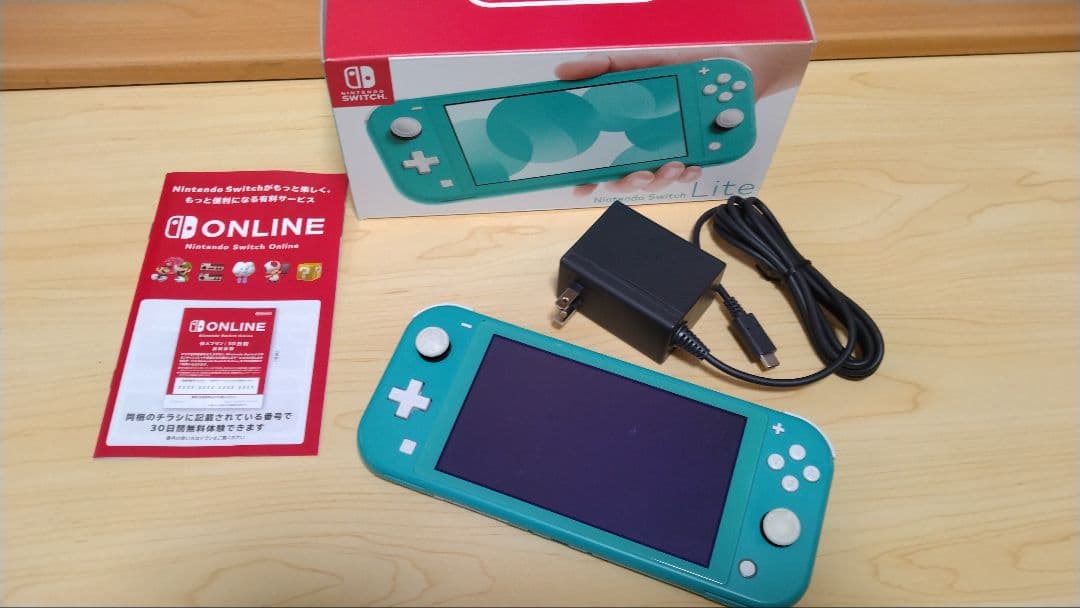 【ジャンク】ニンテンドー　スイッチライト　ターコイズ　おまけ付き