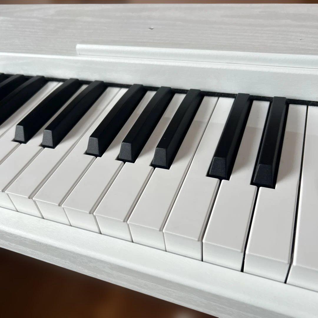 ちびゆう様　美品　carina88鍵盤電子ピアノ