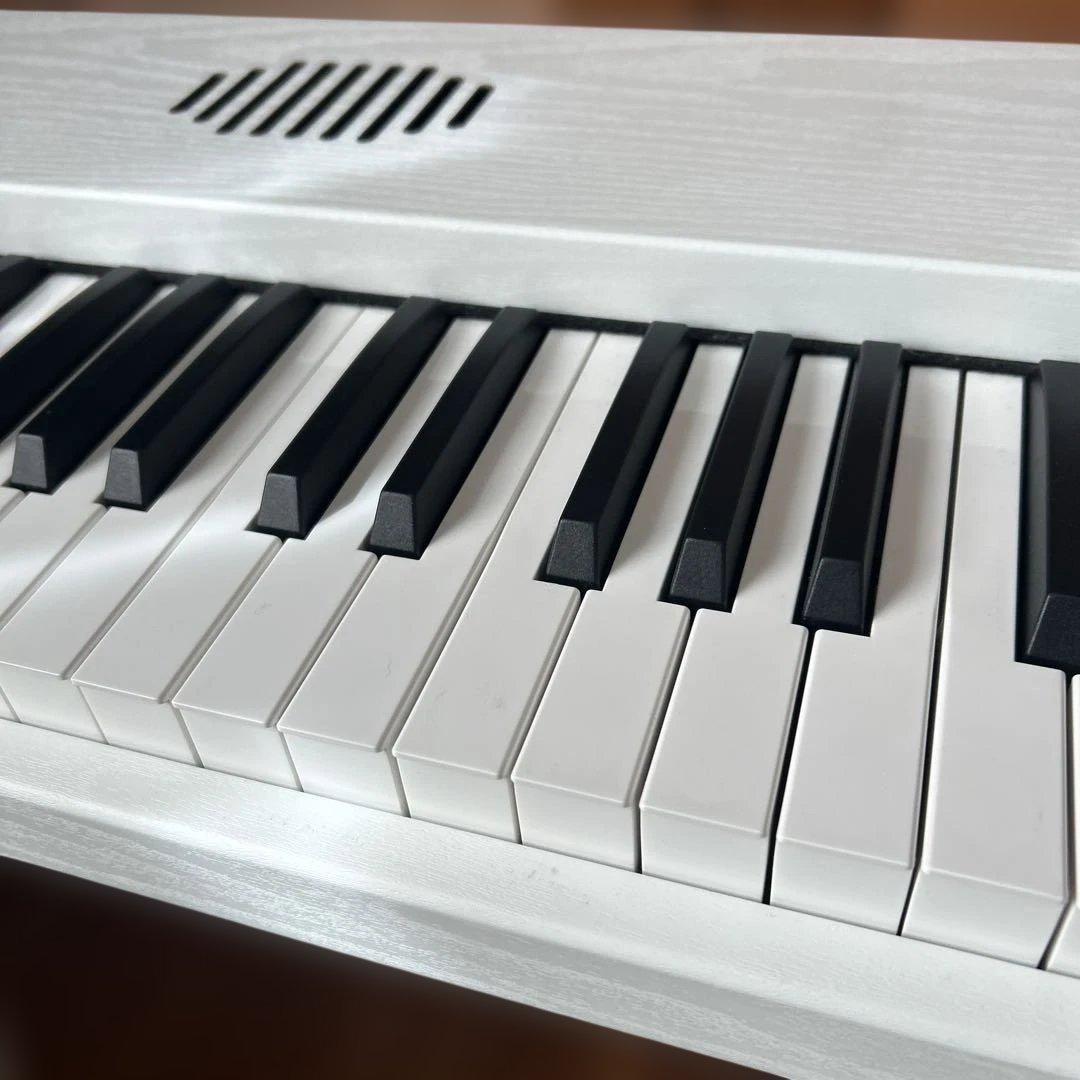 ちびゆう様　美品　carina88鍵盤電子ピアノ
