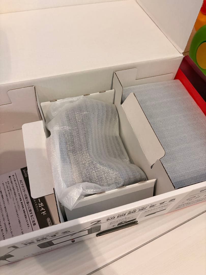 Nintendo Switch グレー 本体 美品。付属品全てあり
