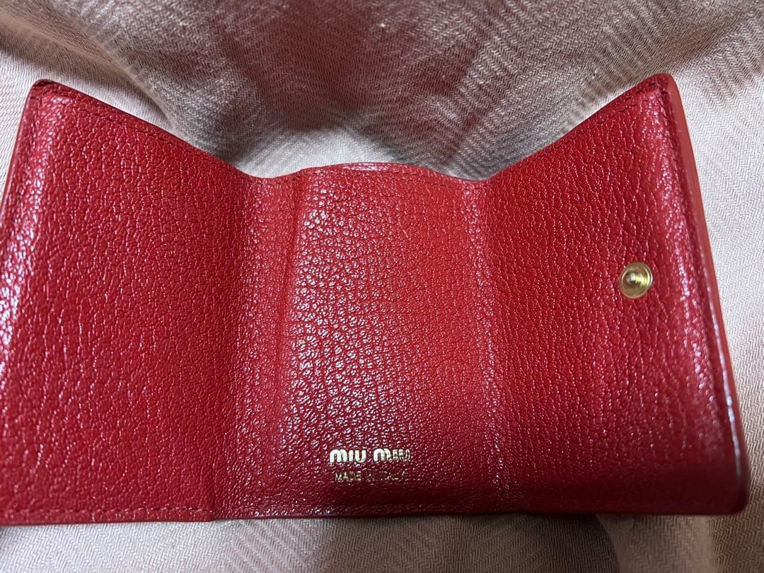 miu miu ミュウミュウ マドラス ラブレター 三つ折り財布