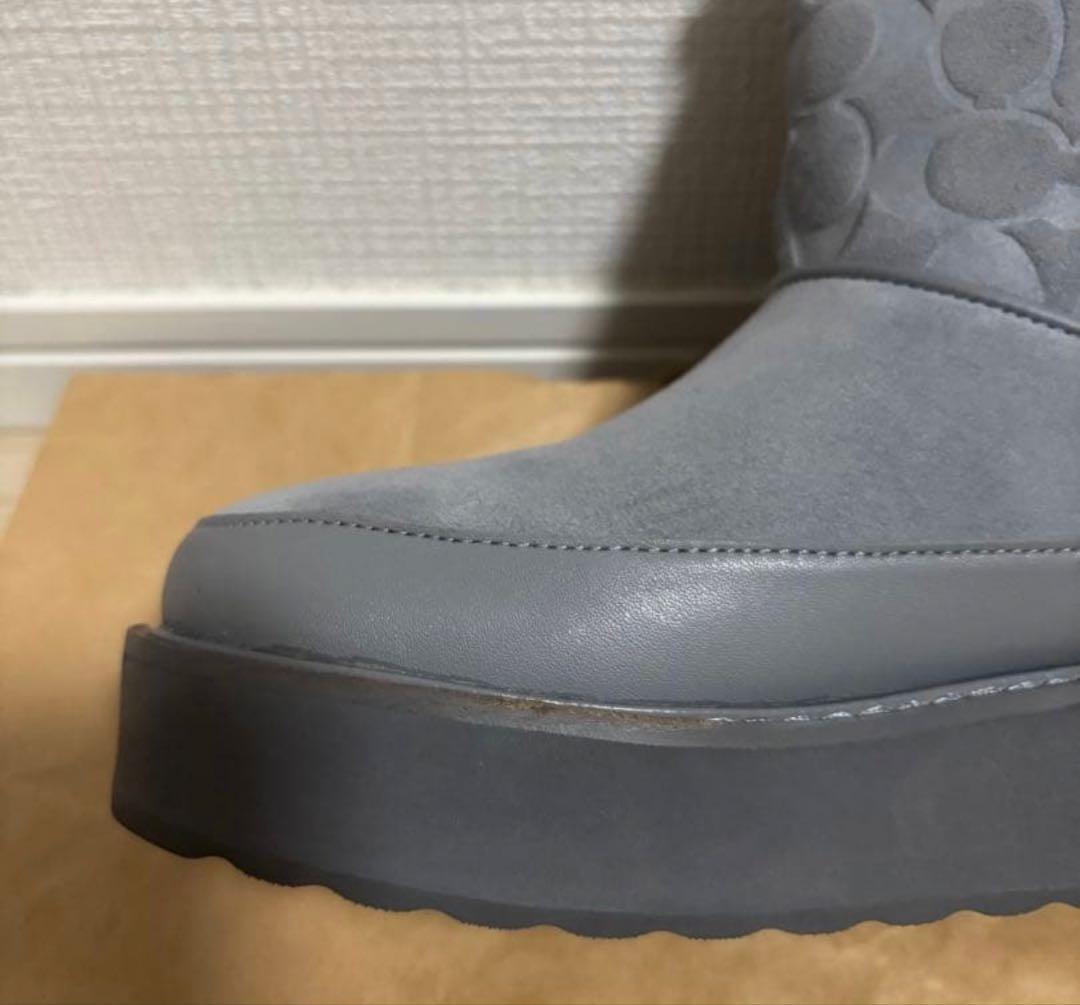 COACHグレー ファー付き ブーツ
