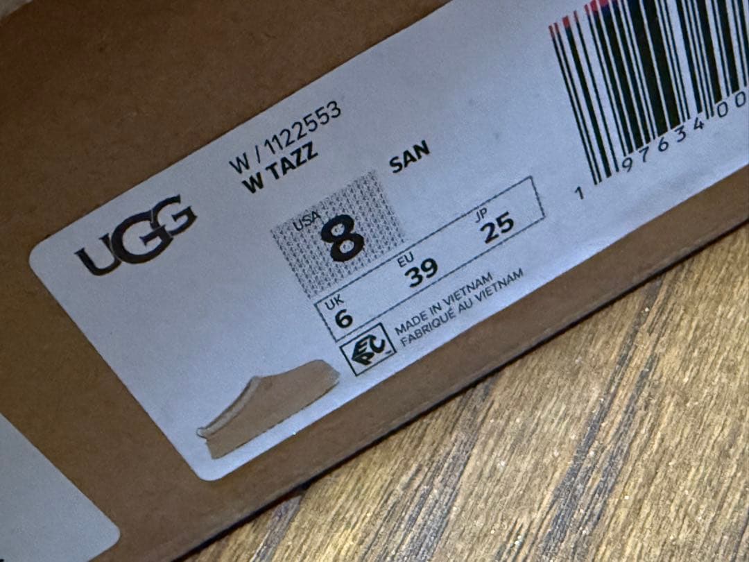 UGG ベージュ 8 Tazz シューズ