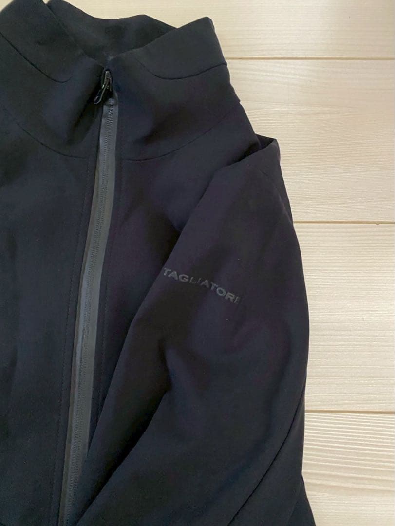 TAGLIATORE ブラック ジップアップジャケット44