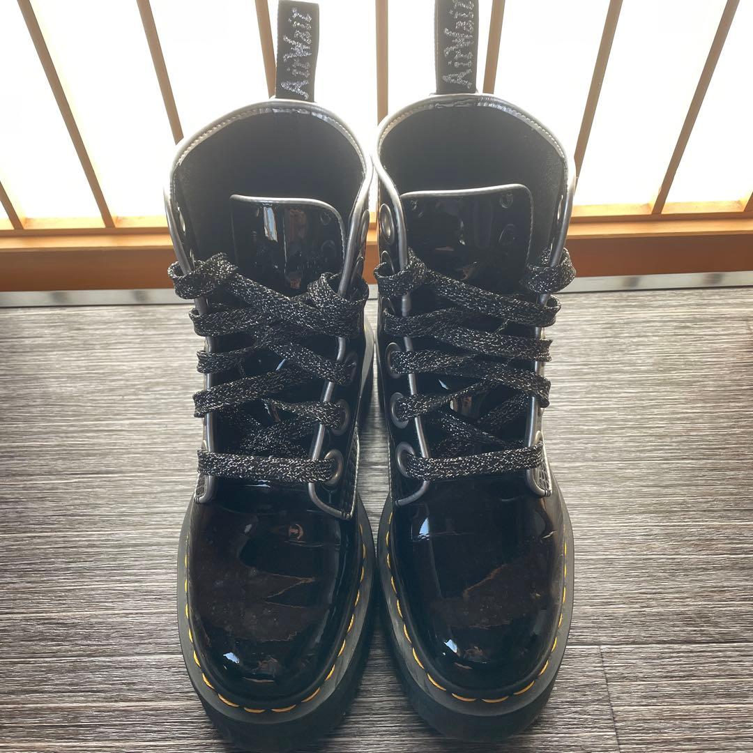 Dr.Martens/ QUAD RETRO MOLLY（クワッドレトロモリー）